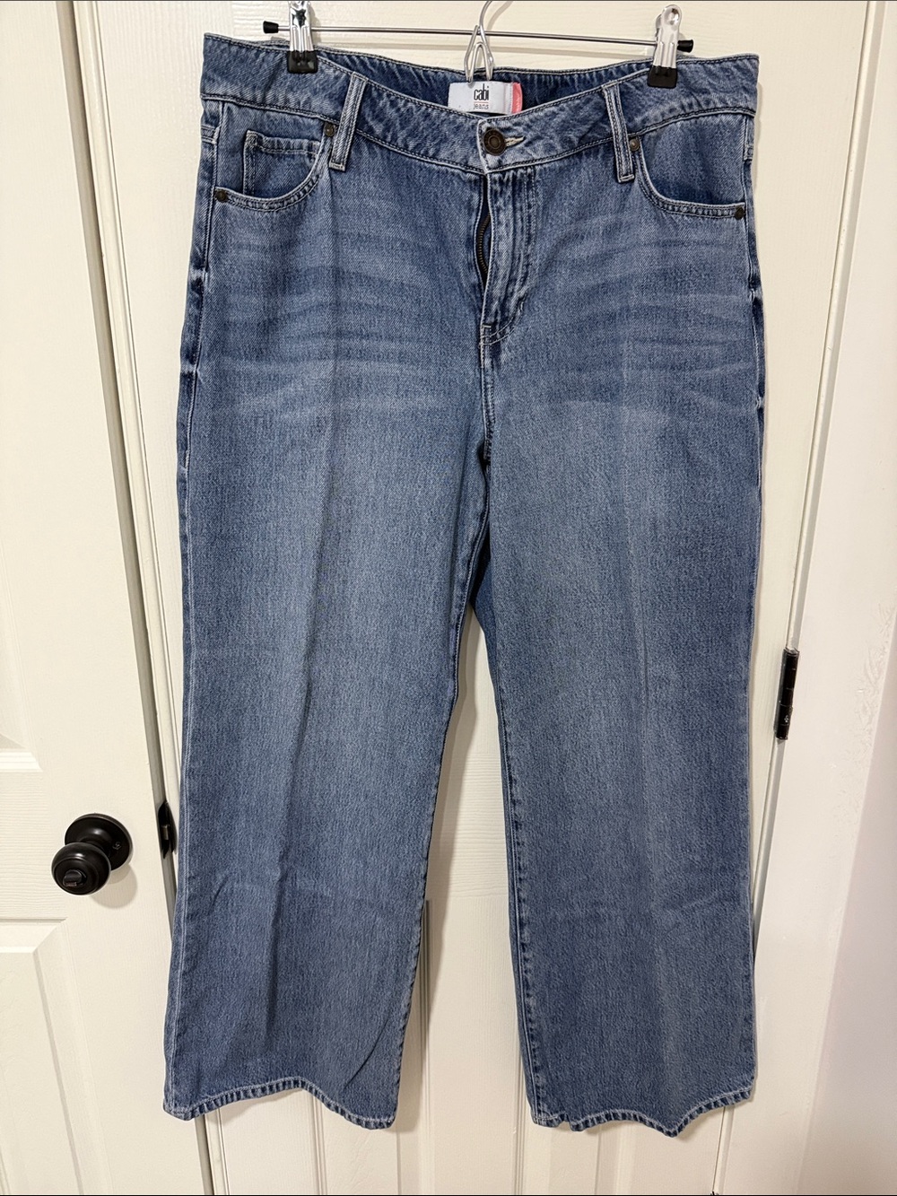 CAbi Wide-Leg Jeans in Medium Blue Wash